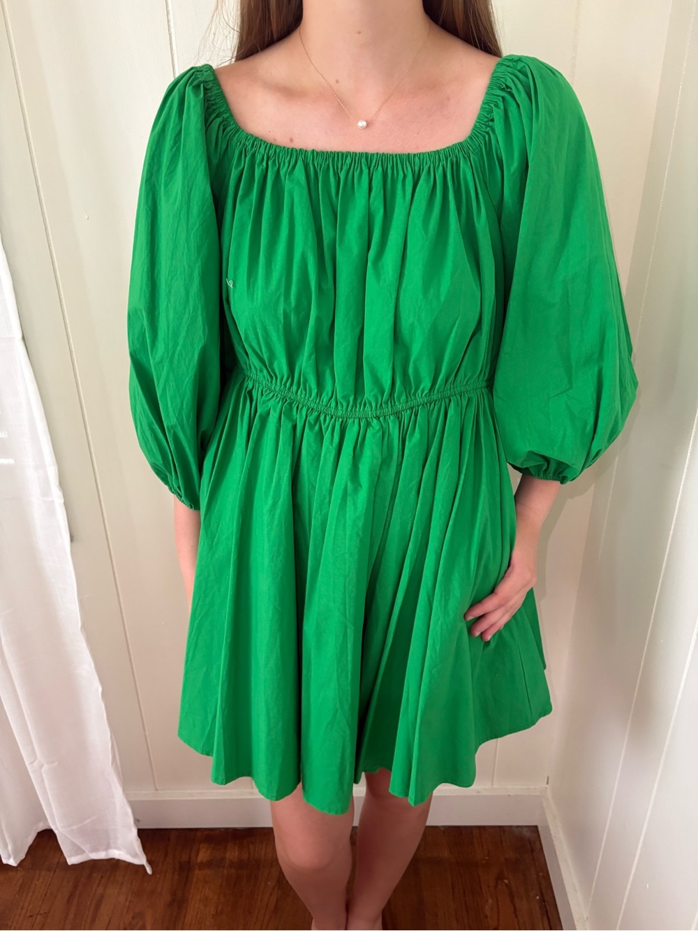 Emerald Puff-Sleeve Mini Dress with Gathered Waist
